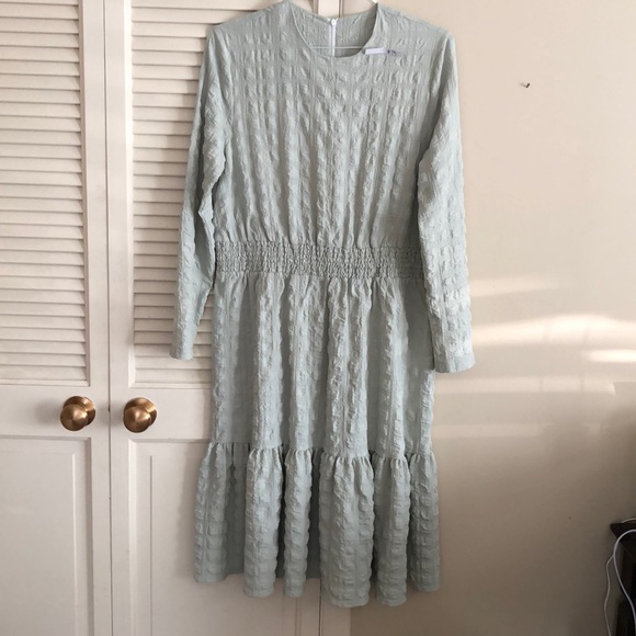 Beautiful lightweight summer dress - Picture 1 of 2